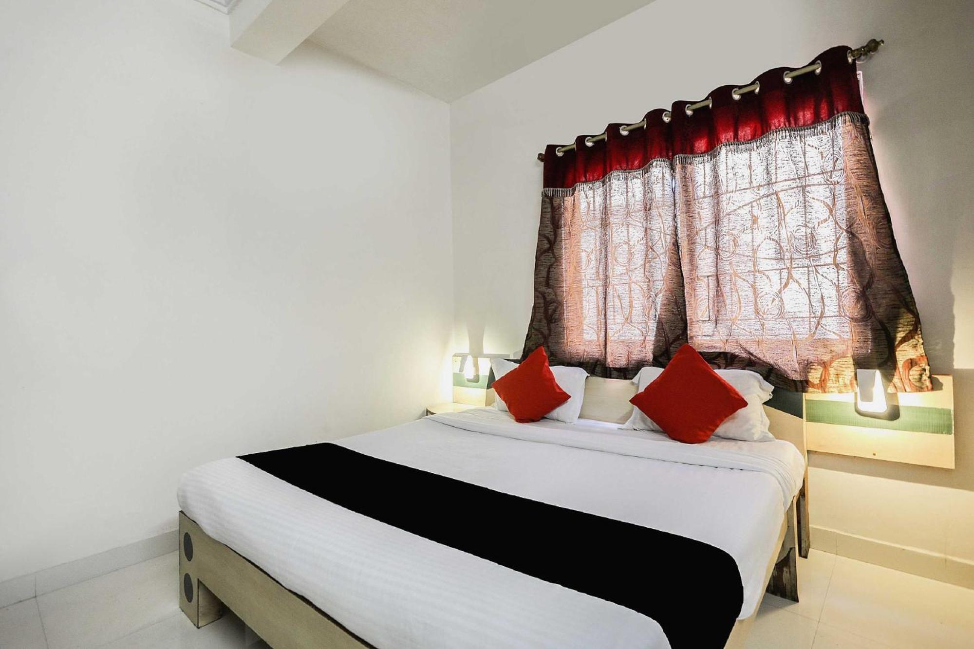 Collection O 3761 Hotel Shree Datta Indore Exterior foto